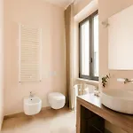 Piazza Barberini, Sonder By Marriott Bonvoy Roma