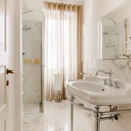 Sonder Barberini Aparthotel 3*