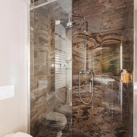 Aparthotel Sonder Barberini 3*