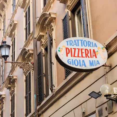 Piazza Barberini, Sonder By Marriott Bonvoy 3* 로마