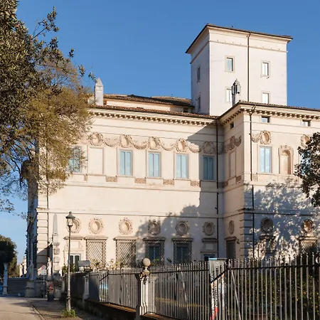 Piazza Barberini, Sonder By Marriott Bonvoy